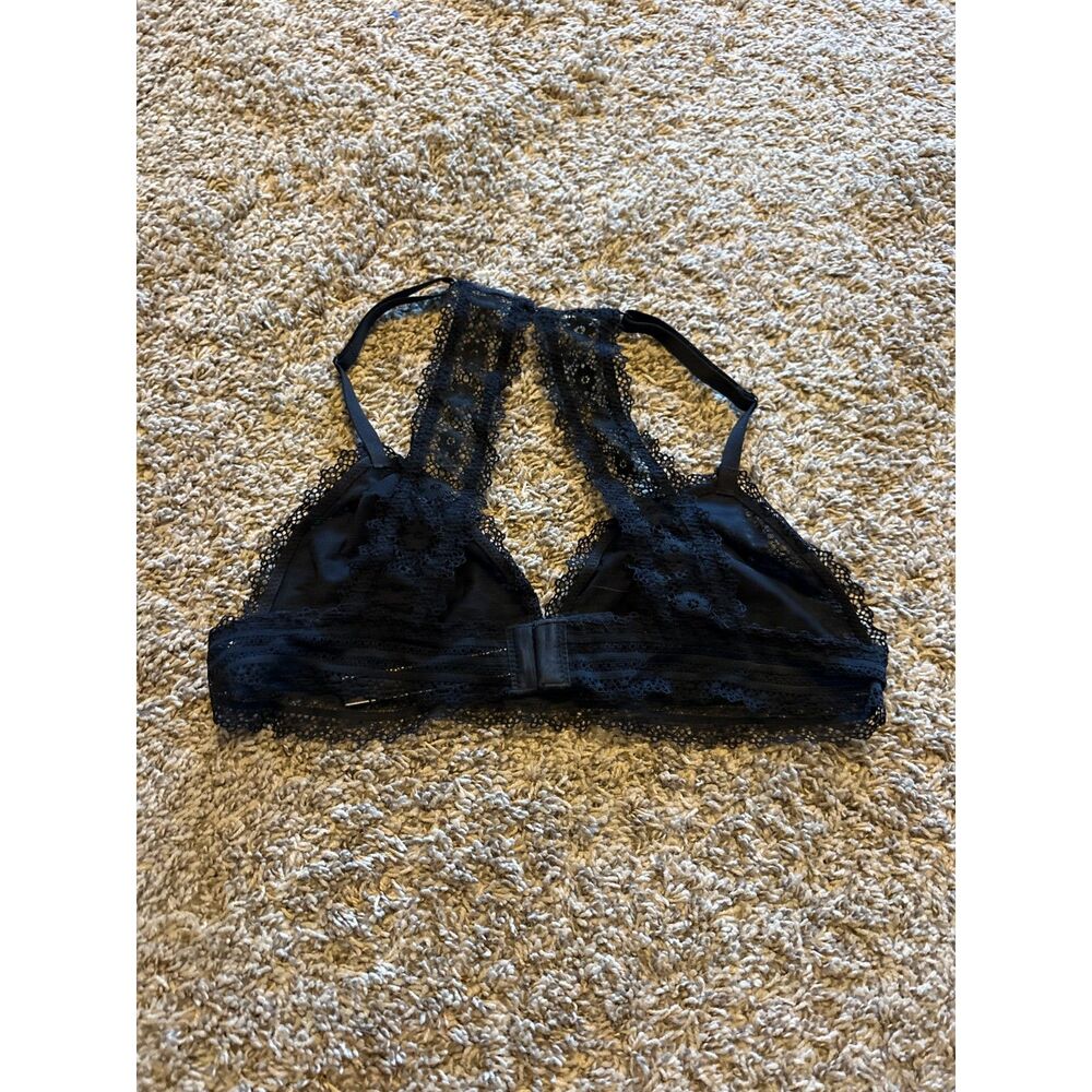 Victoria's Secret black lacy back clasp bralette